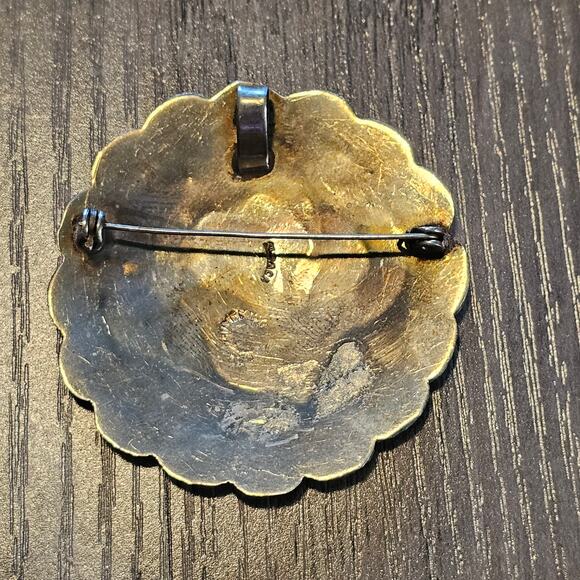 Vintage Alpaca Silver & Abalone Siesta Scene Scalloped Brooch - Picture 2 of 6